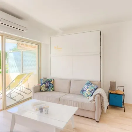 Apartment Private Air-conditioned Studio With Furnished Terrace In A Quiet Area Juan-les-Pins