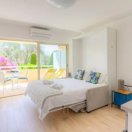 Private Air-conditioned Studio With Furnished Terrace In A Quiet Area Daire *
